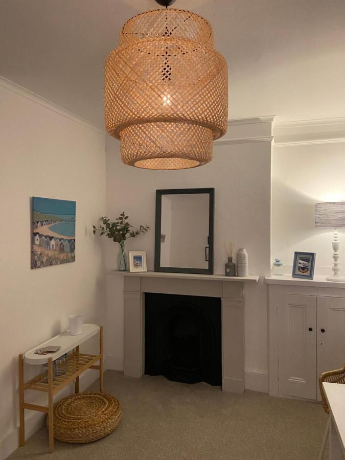 Centrally Located, Comfortable Apartment Near Station, Beach And North Laines Hove Esterno foto