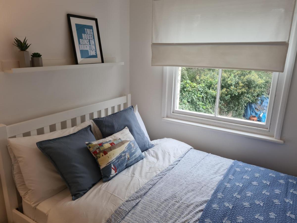 Centrally Located, Comfortable Apartment Near Station, Beach And North Laines Hove Esterno foto