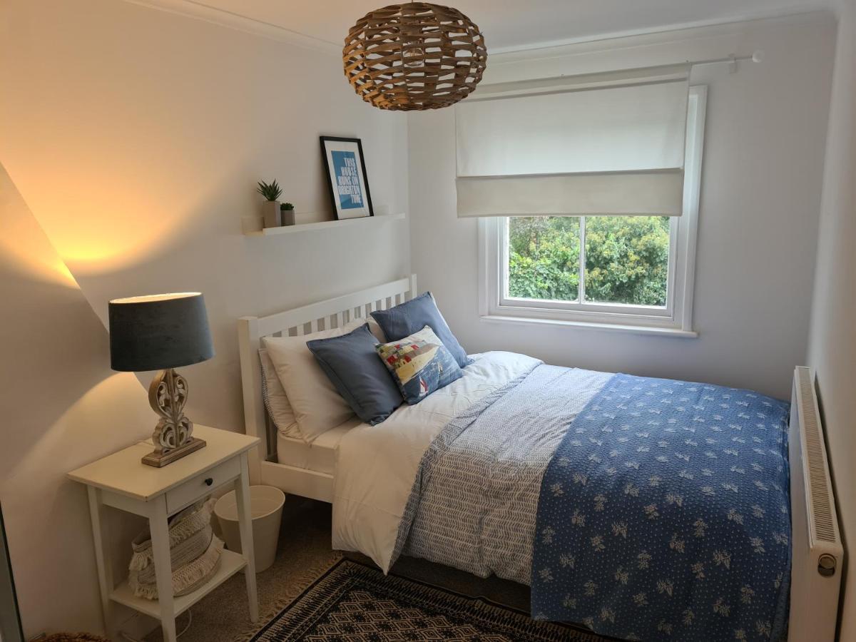 Centrally Located, Comfortable Apartment Near Station, Beach And North Laines Hove Esterno foto
