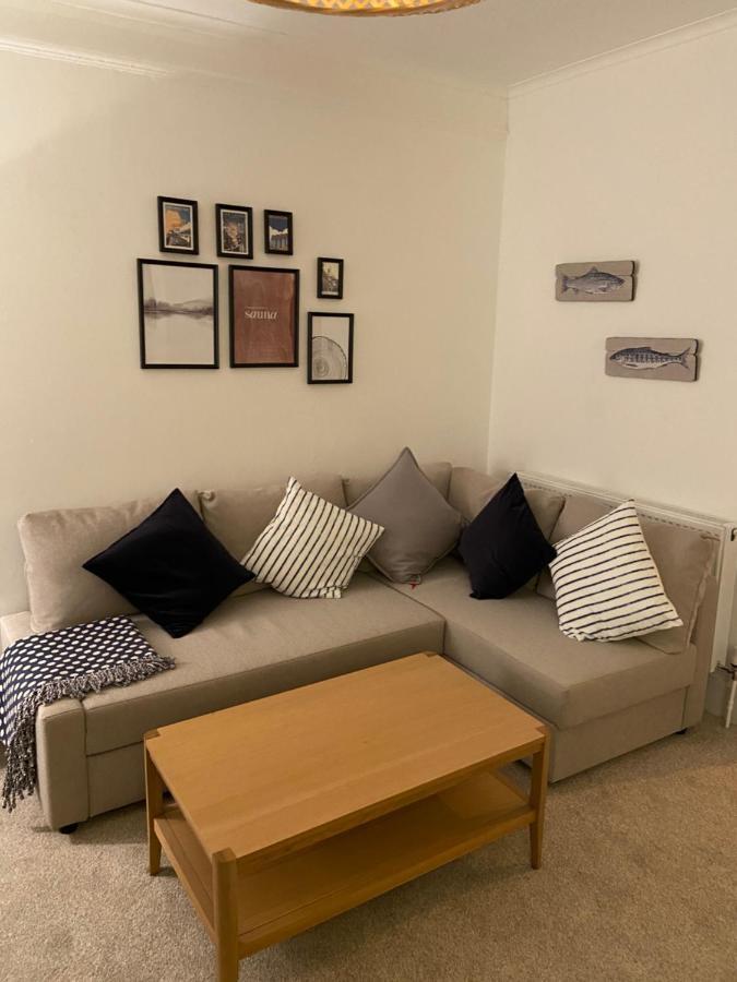 Centrally Located, Comfortable Apartment Near Station, Beach And North Laines Hove Esterno foto
