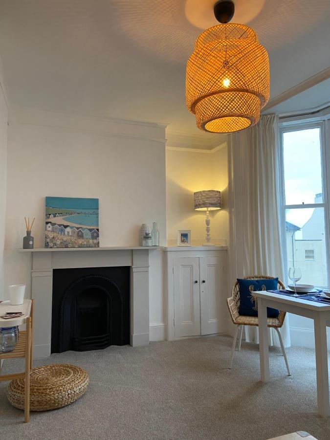 Centrally Located, Comfortable Apartment Near Station, Beach And North Laines Hove Esterno foto