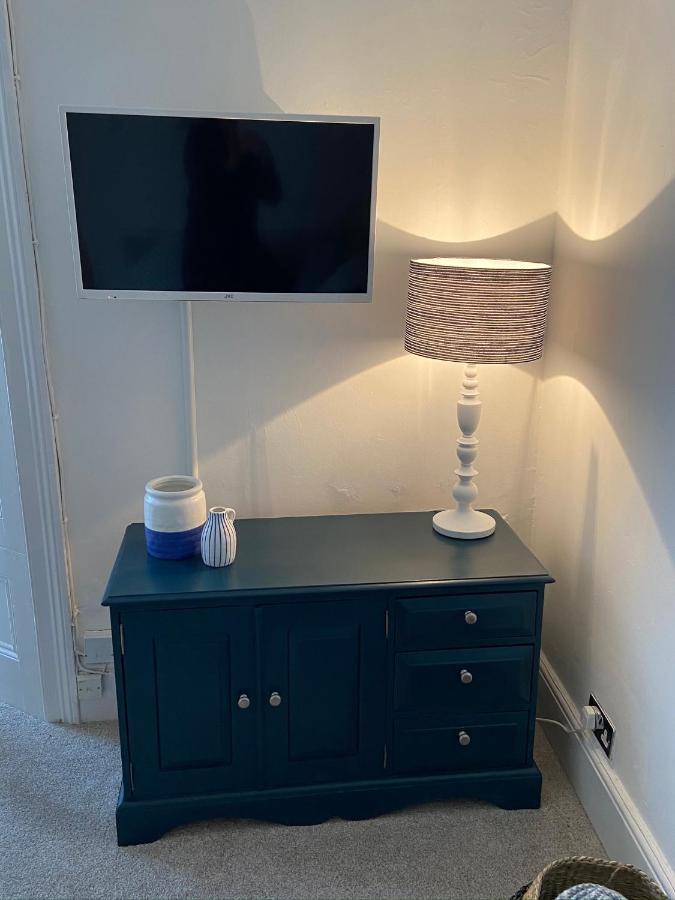 Centrally Located, Comfortable Apartment Near Station, Beach And North Laines Hove Esterno foto