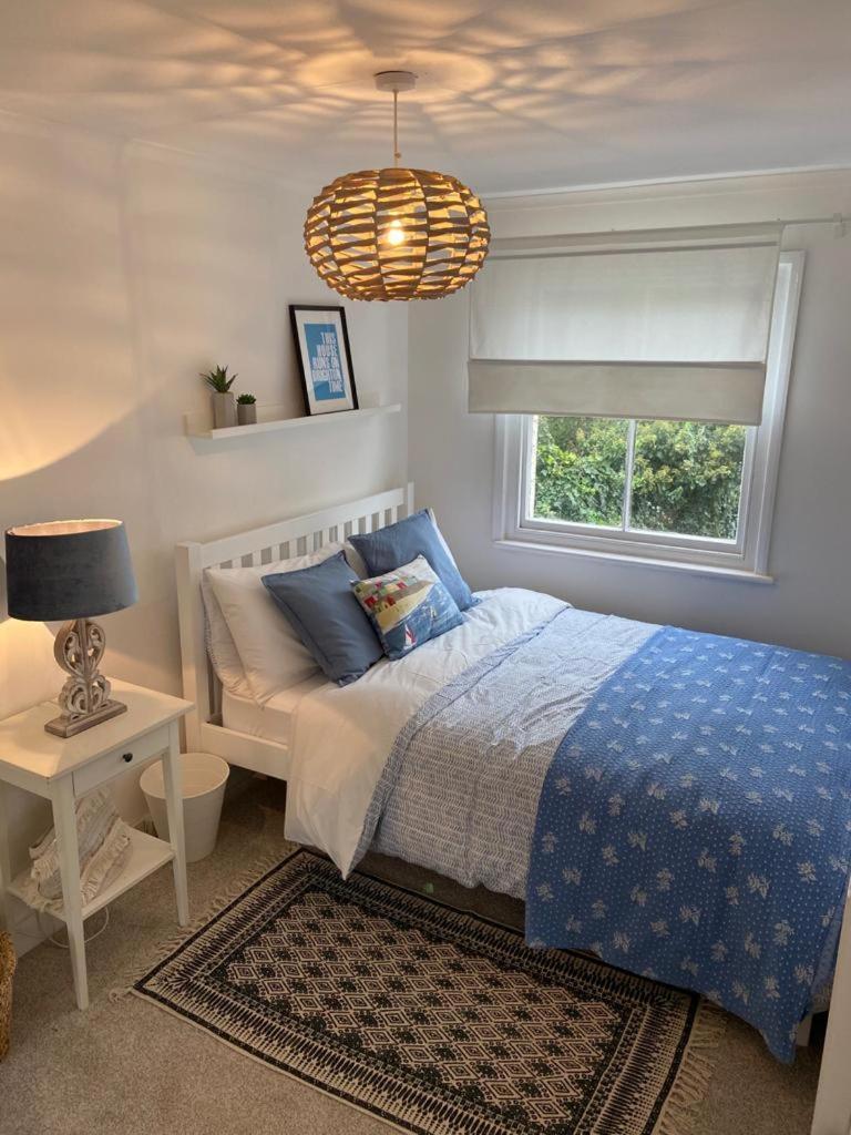 Centrally Located, Comfortable Apartment Near Station, Beach And North Laines Hove Camera foto